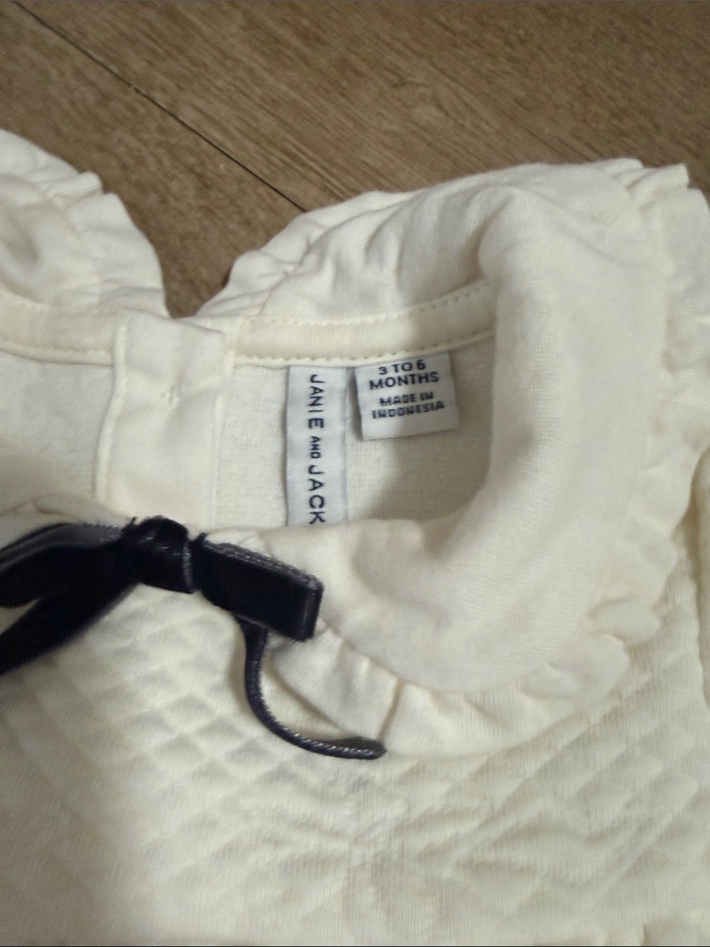 Janie and Jack Cream Quilted Top, Bloomers & Bow Headband - Picture 2 of 4